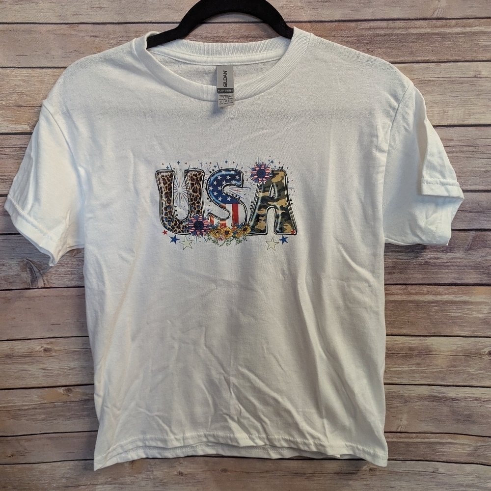 Kids, Gildan White Short Sleeve Tee with USA Design. 4th Of July